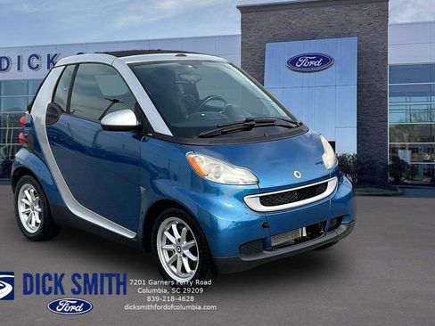 Used 2009 smart fortwo passion RWD image 3