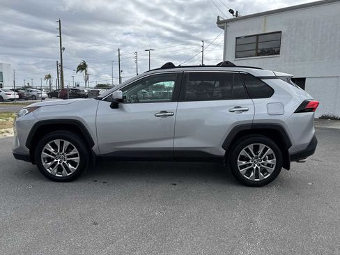 Used 2020 Toyota RAV4 Limited w/ All Weather Liner Package image 3