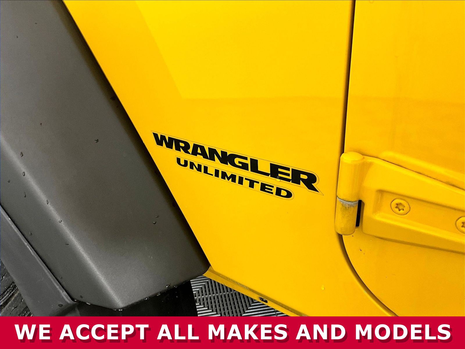Used 2015 Jeep Wrangler Unlimited Rubicon w/ Connectivity Group AWD/4WD image 21