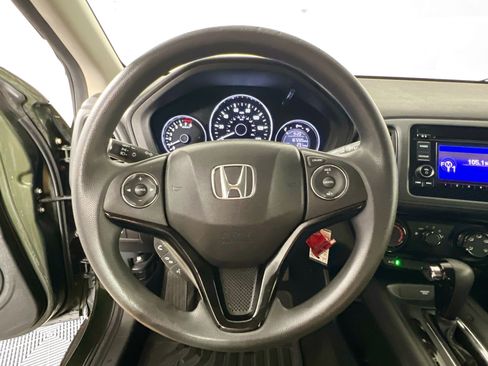 Used 2016 Honda HR-V LX image 17