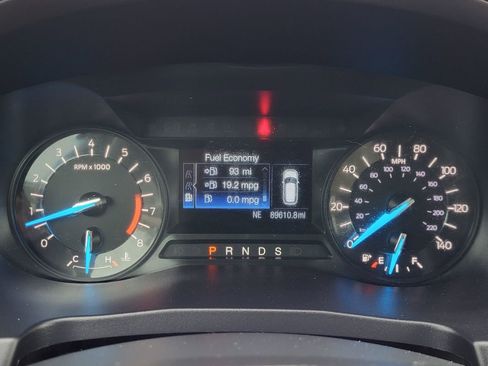 Used 2016 Ford Explorer XLT image 27