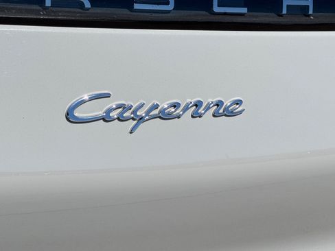 Used 2022 Porsche Cayenne Coupe AWD/4WD image 29