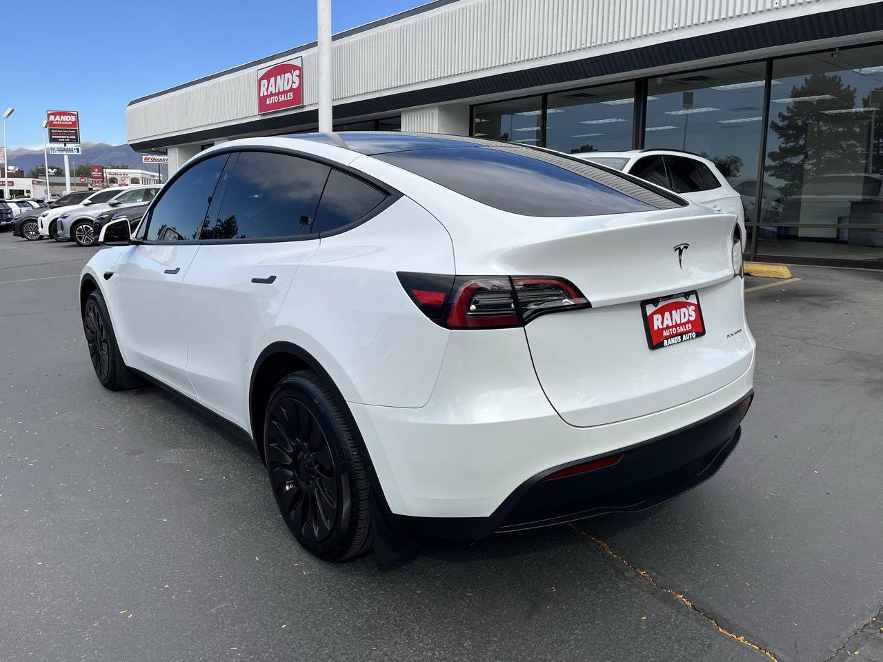Used 2024 Tesla Model Y Long Range AWD/4WD image 15