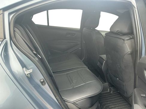 Used 2022 Toyota Corolla LE FWD image 23