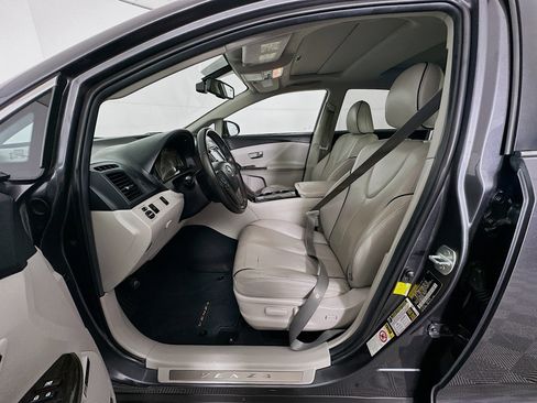 Used 2013 Toyota Venza Limited image 13