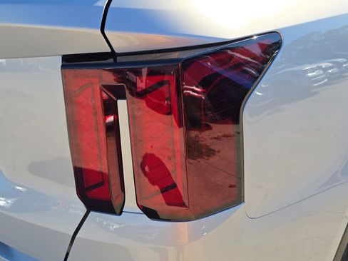 New 2026 Kia Sorento LX image 11