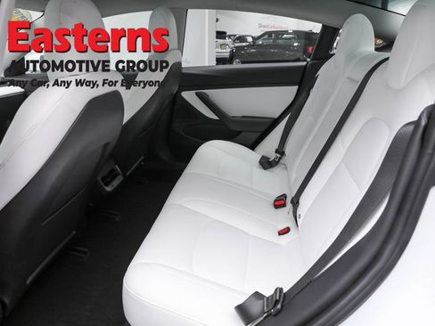 Used 2018 Tesla Model 3 Long Range image 19