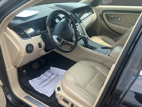 Used 2015 Ford Taurus Limited FWD image 10