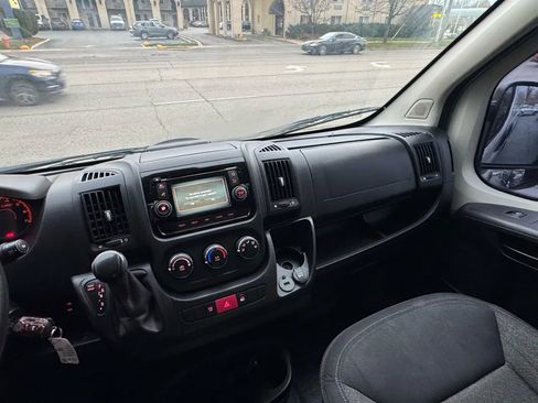 Used 2015 RAM ProMaster 2500 w/ Cargo Convenience Group image 38