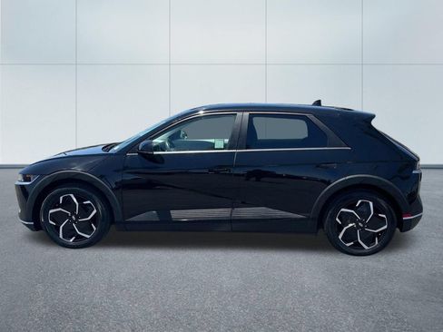 Certified 2023 Hyundai Ioniq 5 SE w/ Cargo Package RWD image 3