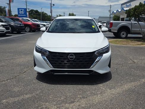 Used 2024 Nissan Sentra S FWD image 9
