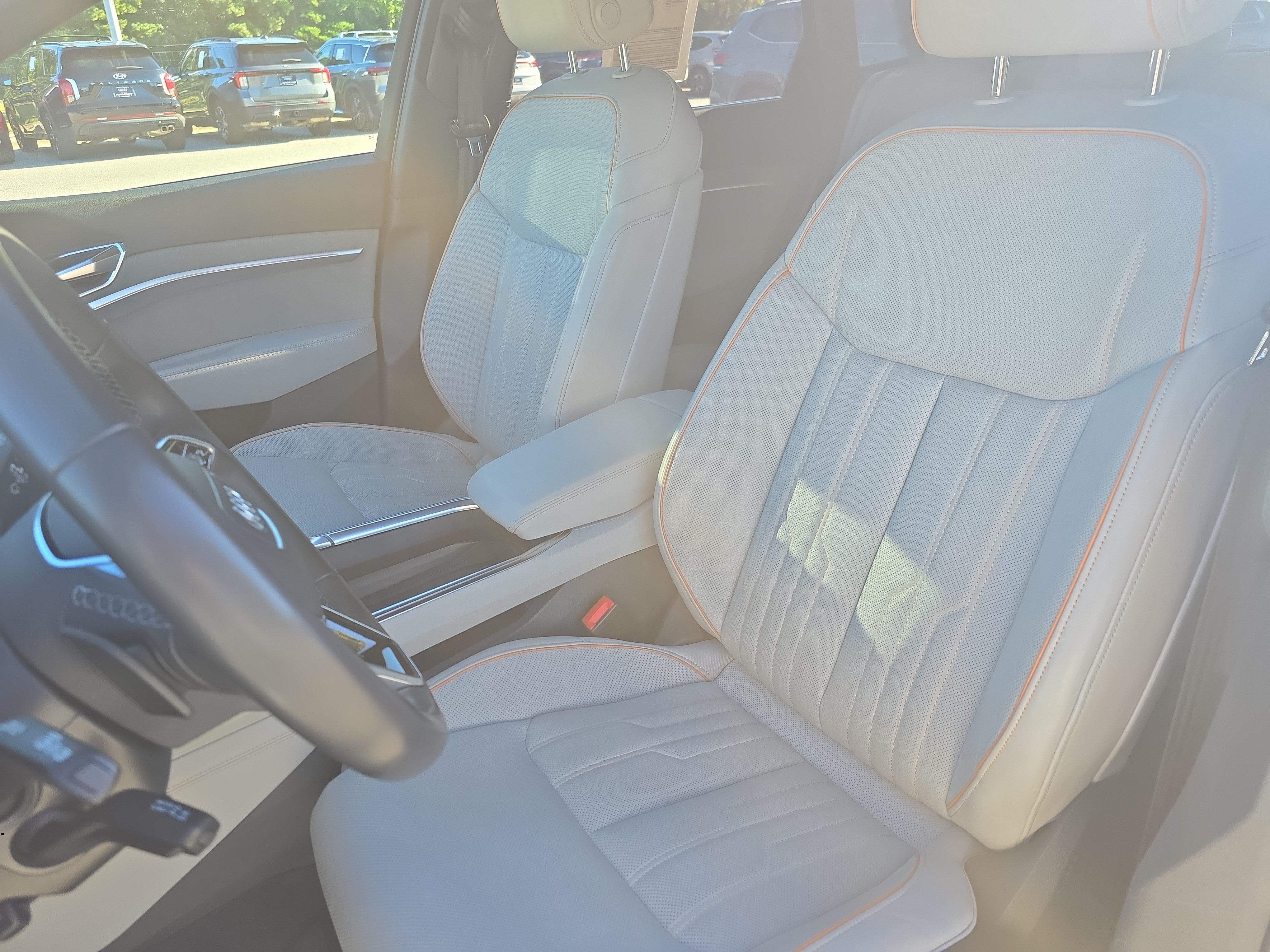 Used 2024 Audi Q8 e-tron Prestige w/ Prestige Package AWD/4WD image 15