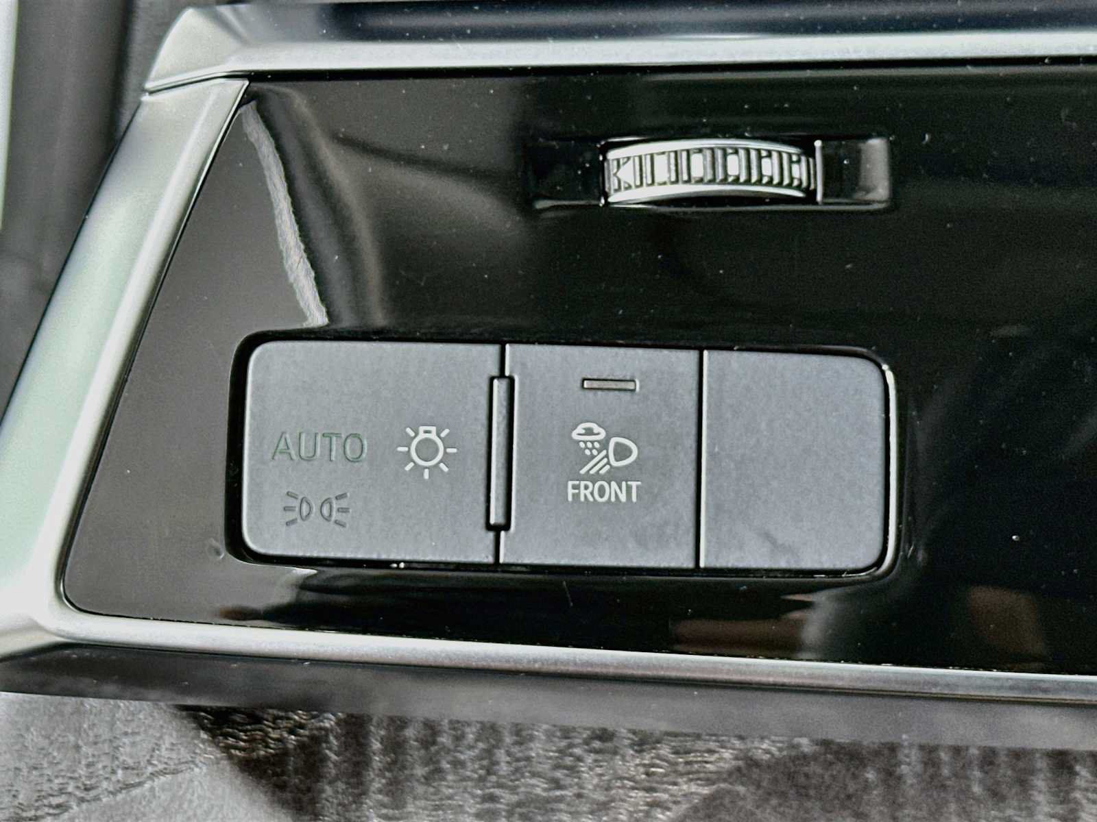 Certified 2023 Audi Q8 Premium w/ Convenience Package AWD/4WD image 10