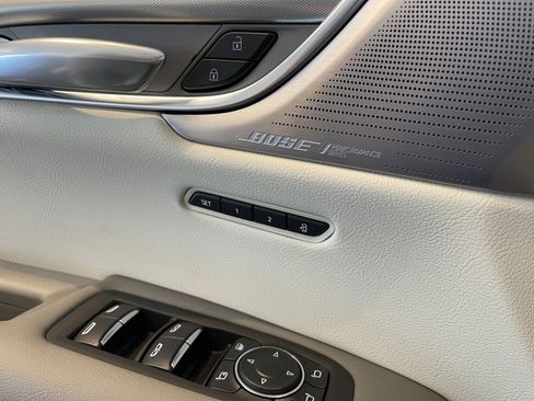 New 2025 Cadillac XT5 Premium Luxury image 10