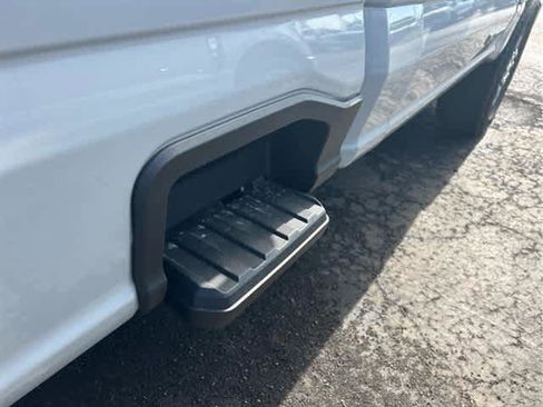 New 2025 Ford F250 XLT w/ 360-Degree Camera Package image 16