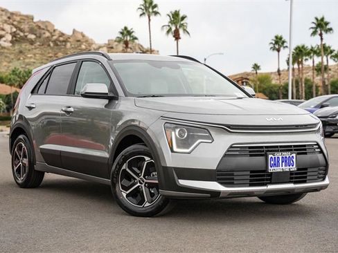 New 2025 Kia Niro EX image 2