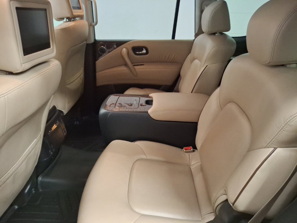 Used 2018 Nissan Armada Platinum w/ Captain Seat Package RWD image 13