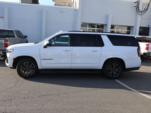 Used 2021 Chevrolet Suburban Z71 w/ Z71 Off-Road Package AWD/4WD image 7