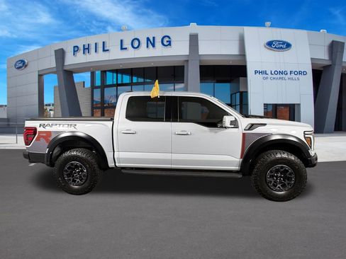 Certified 2025 Ford F150 Raptor w/ Equipment Group 803A Raptor R AWD/4WD image 6