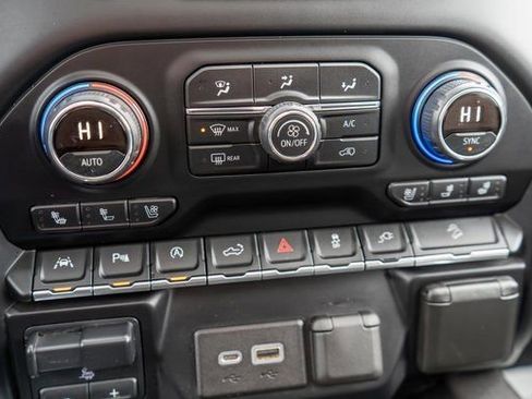 Used 2019 Chevrolet Silverado 1500 LTZ w/ LTZ Premium Package image 28