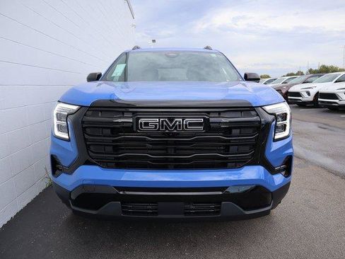 New 2026 GMC Terrain Elevation w/ Elevation Premium Package image 2