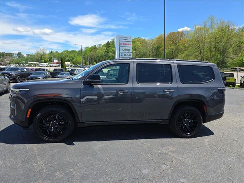 New 2026 Jeep Grand Wagoneer Limited AWD/4WD image 7