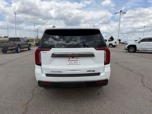 Used 2024 GMC Yukon AT4 w/ AT4 Premium Package AWD/4WD image 4