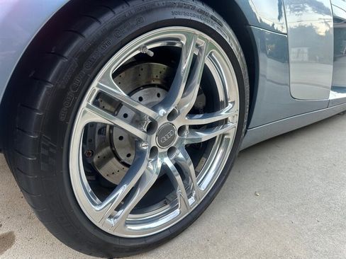 Used 2009 Audi R8 V8 w/ Enhanced Leather Pkg image 37