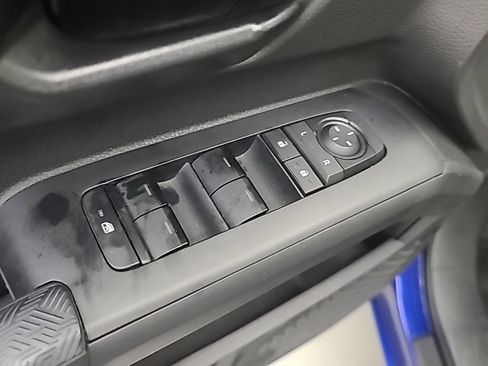 Used 2024 Toyota Tacoma SR5 AWD/4WD image 24