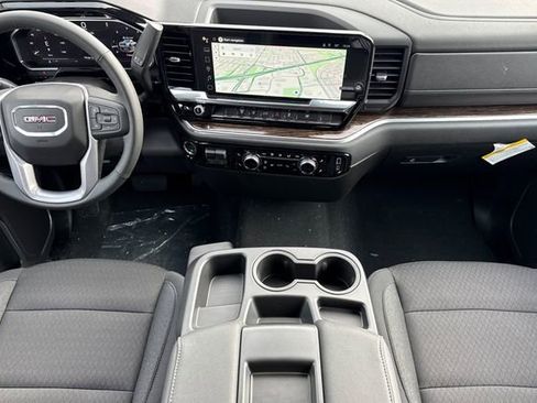 New 2026 GMC Sierra 2500 SLE w/ SLE Value Package; image 15
