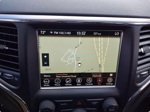 Used 2018 Jeep Grand Cherokee Altitude image 22