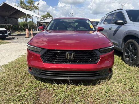 Used 2024 Honda Accord EX image 2