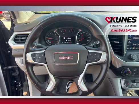 Used 2023 GMC Acadia SLT image 20