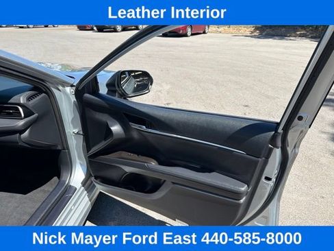 Used 2023 Toyota Camry XSE FWD image 18