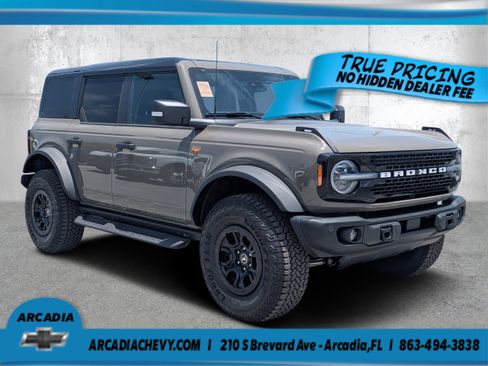Used 2025 Ford Bronco Badlands AWD/4WD image 1