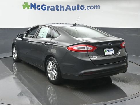 Used 2016 Ford Fusion SE image 19