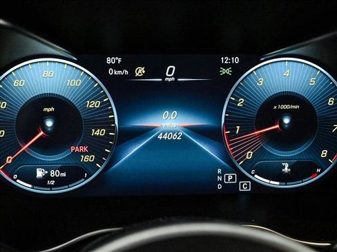 Used 2020 Mercedes-Benz GLC 300 4MATIC image 11