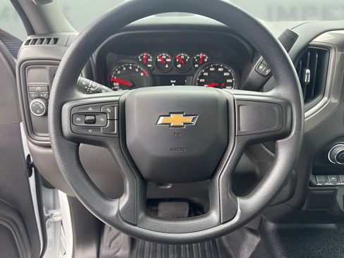 Used 2025 Chevrolet Silverado 1500 W/T image 10