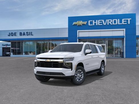 New 2026 Chevrolet Suburban LS AWD/4WD image 8