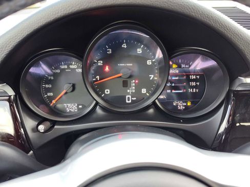 Used 2020 Porsche Macan image 27
