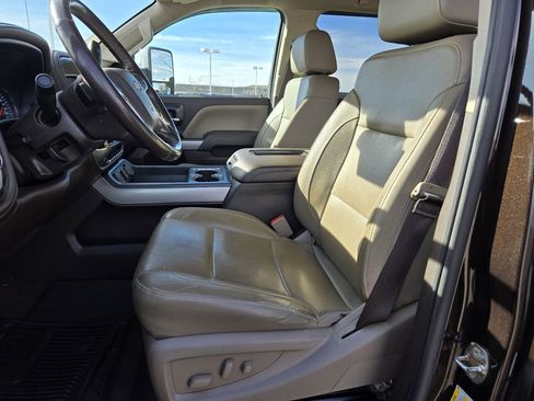 Used 2018 Chevrolet Silverado 2500 LTZ w/ Duramax Plus Package image 4