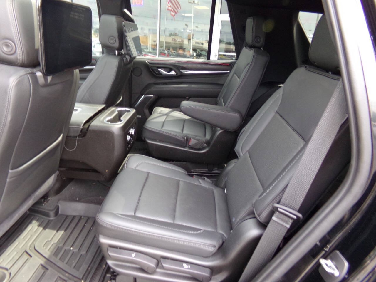 Used 2021 GMC Yukon Denali w/ Denali Ultimate Package AWD/4WD image 13