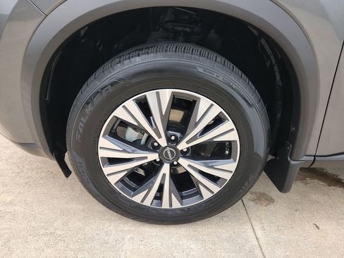 Certified 2023 Nissan Rogue SV w/ SV Premium Package FWD image 30