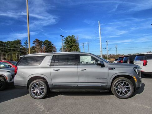 New 2026 GMC Yukon XL Elevation image 3