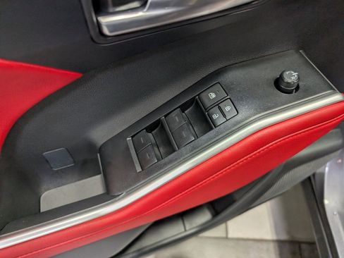 Used 2025 Toyota Highlander XSE image 16