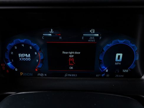 Used 2025 Ford Bronco Outer Banks image 19