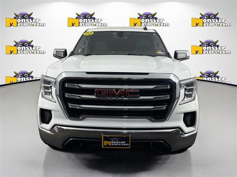 Used 2022 GMC Sierra 1500 SLE image 2