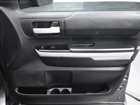 Used 2020 Toyota Tundra SR5 image 31