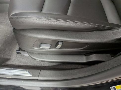 Used 2020 Cadillac XT5 Luxury w/ LPO, Floor Liner Package FWD image 13
