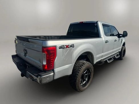 Used 2018 Ford F250 XLT AWD/4WD image 8